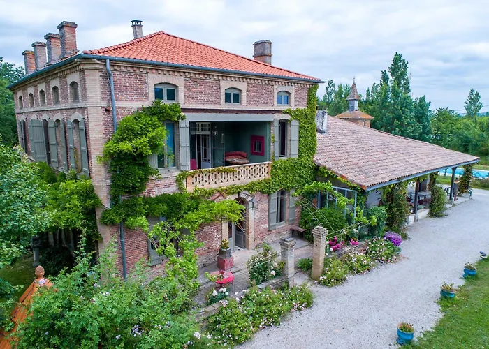 De Coulassy 8 à 10 Pers Dans Parc De 2 Hectares Hébergement de vacances Nègrepelisse